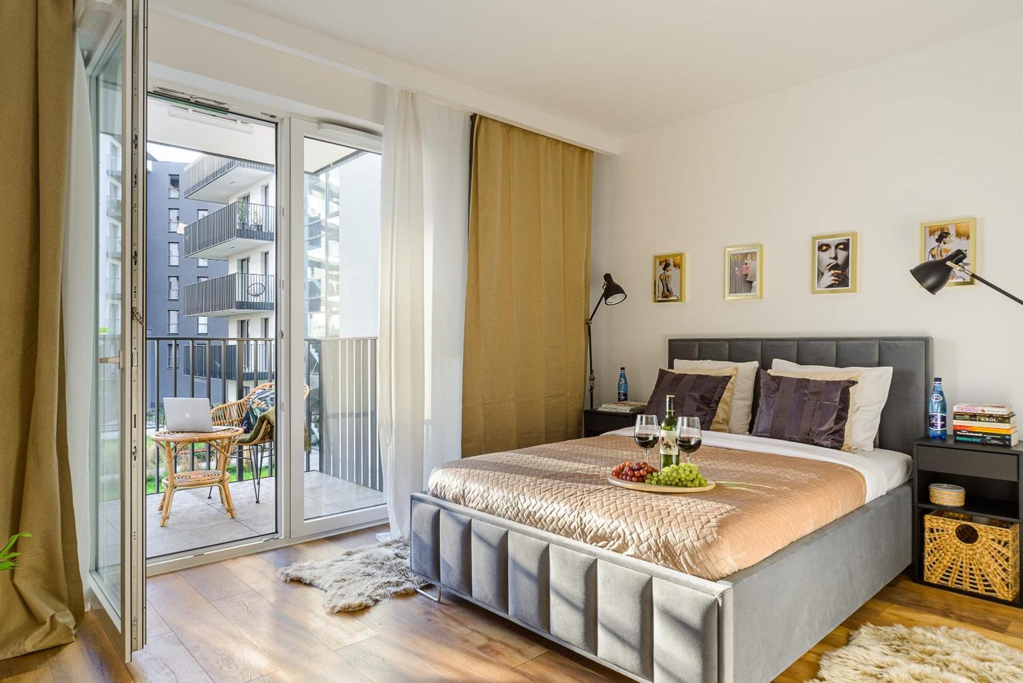 Lumina Premium With Parking Manufactura Apartment *