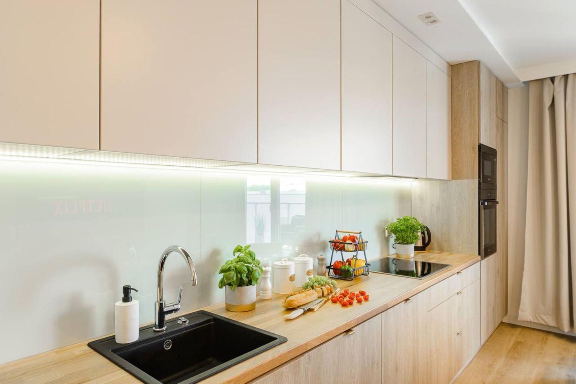 Lumina Premium With Parking Manufactura Apartment